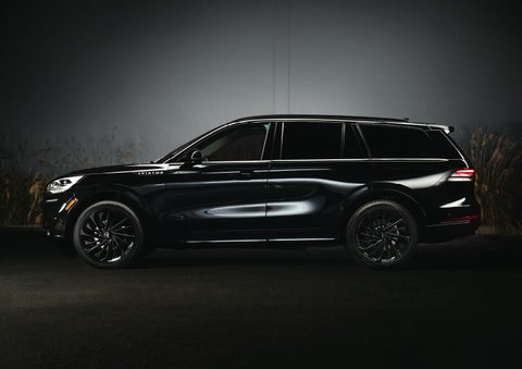 A 2024 Lincoln Aviator® SUV is shown in the Infinite Black exterior color | White's Canyon Motors - Lincoln in Spearfish SD